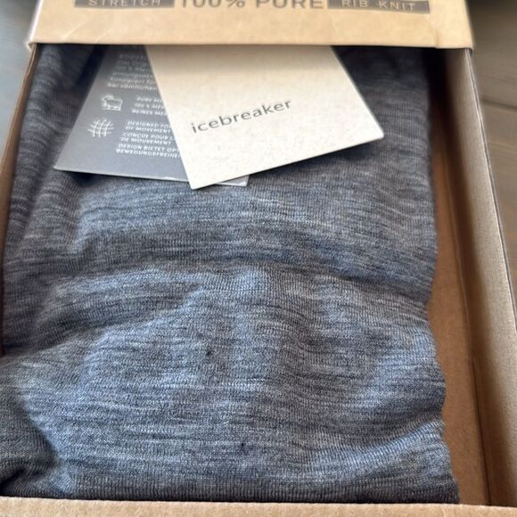 NWT Icebreaker BODYFIT EVERYDAY MERINO BASE LAYER size Small - Picture 5 of 6
